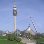 Olympiaturm und Olympia-Schwimmhalle